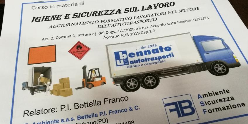 Foto-brochure-Igiene-e-Sicurezza.jpg